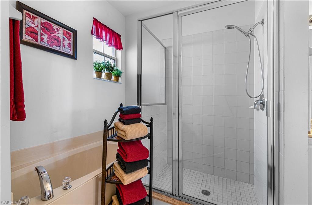 LIRON PLACE - Residential