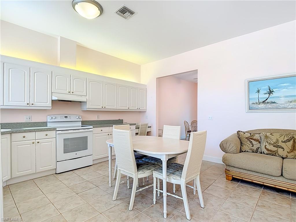 SPANISH GARDENS - Residential