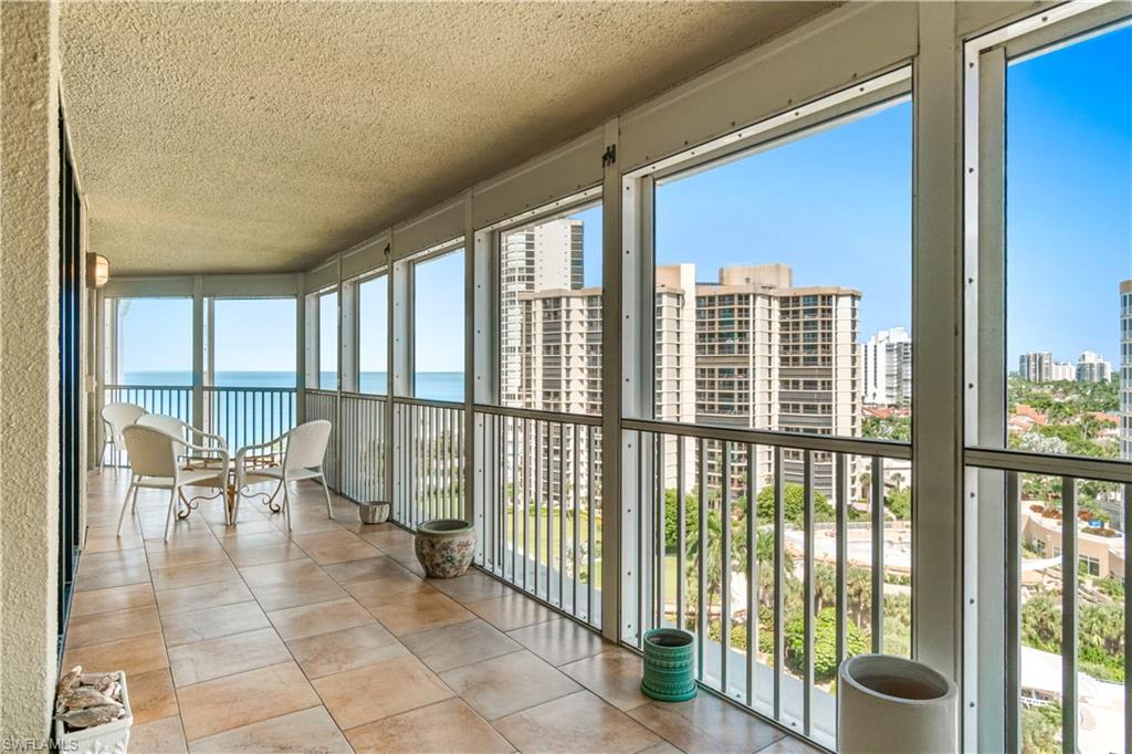 4401 Gulf Shore BLVD N 1204