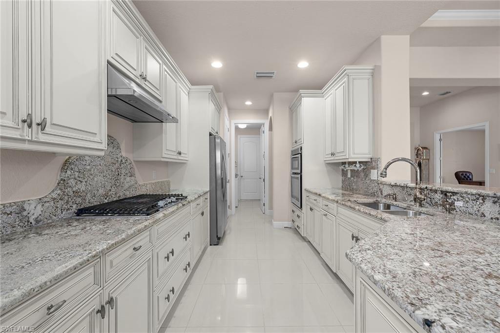 CORDOVA AT SPANISH WELLS - Residential