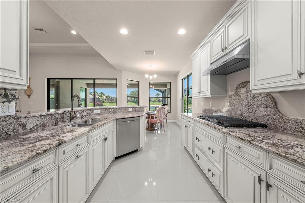 CORDOVA AT SPANISH WELLS - Residential