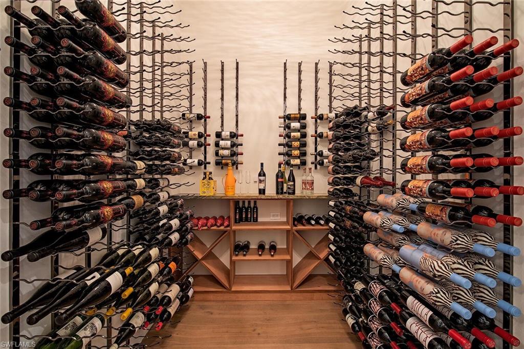 AQUALANE SHORES - Residential