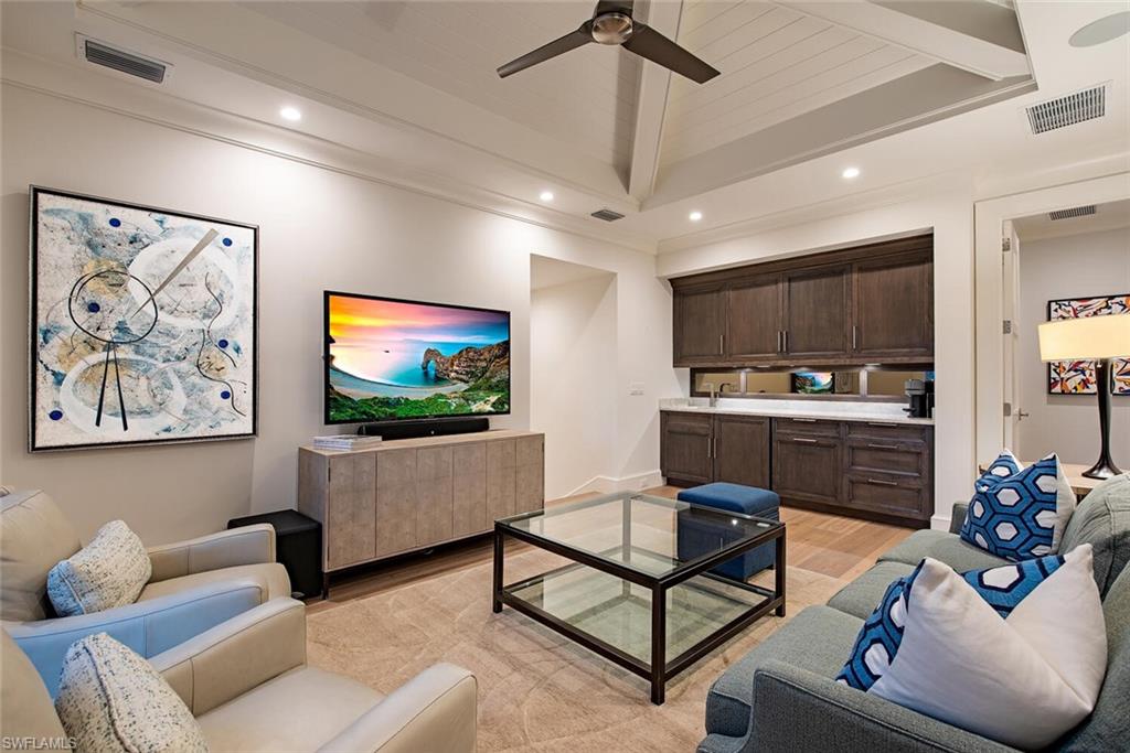 AQUALANE SHORES - Residential