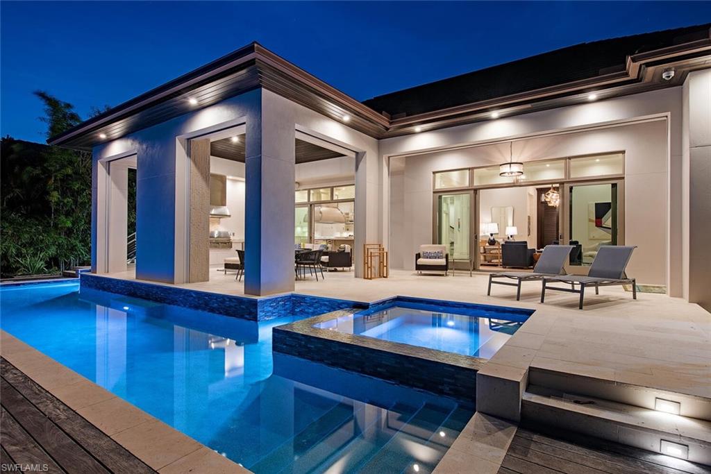 AQUALANE SHORES - Residential