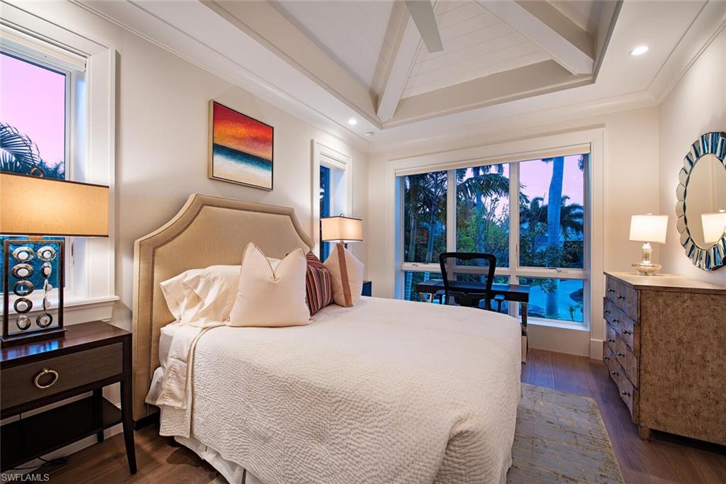 AQUALANE SHORES - Residential