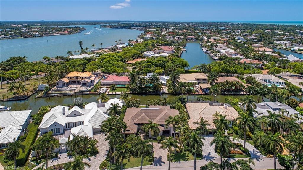 AQUALANE SHORES - Residential