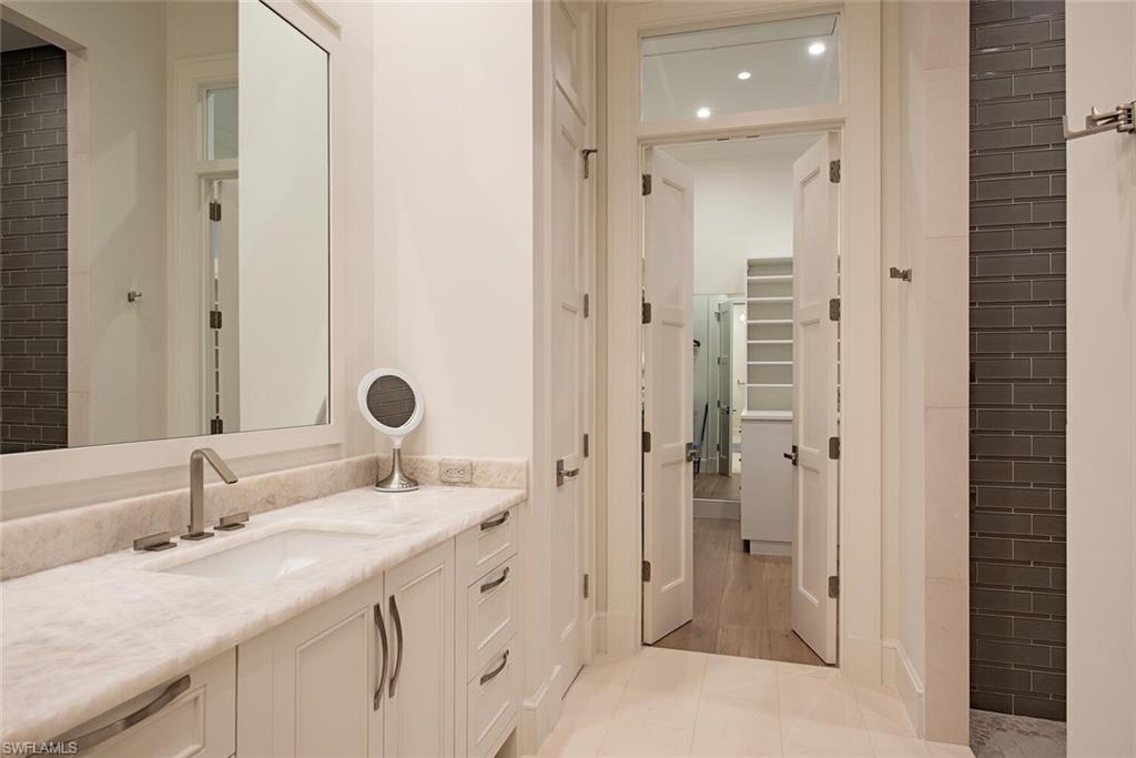 AQUALANE SHORES - Residential