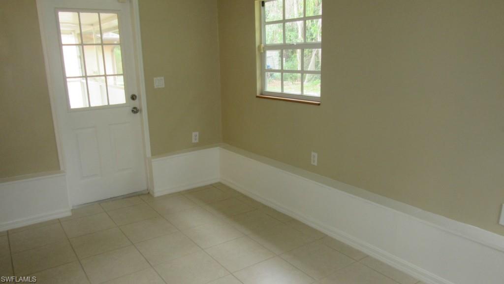 SAN CARLOS PARK - Residential