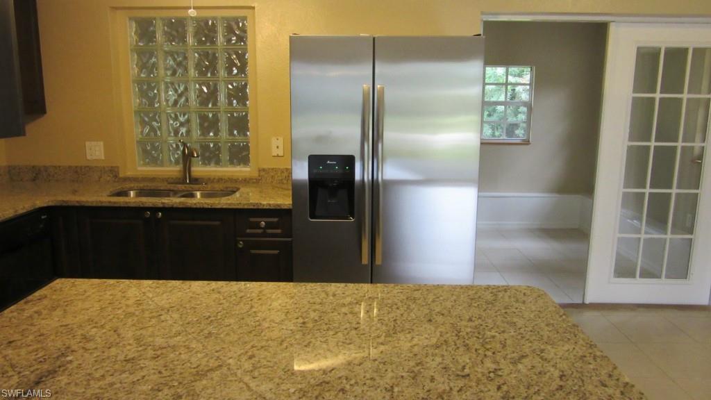 SAN CARLOS PARK - Residential