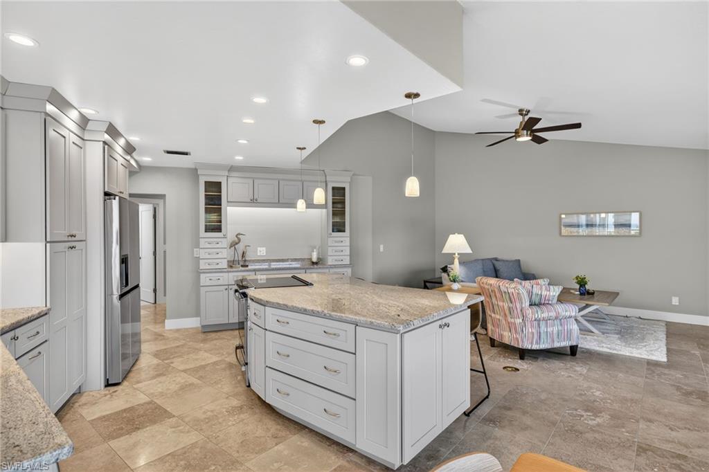 EAST ROCKS - Residential