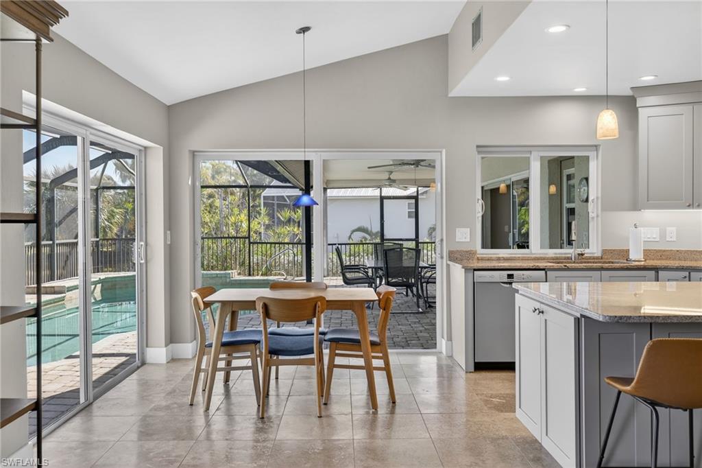 EAST ROCKS - Residential