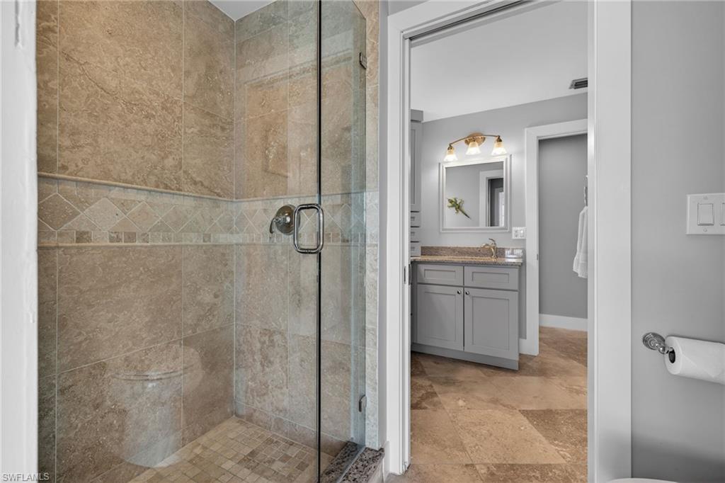 EAST ROCKS - Residential