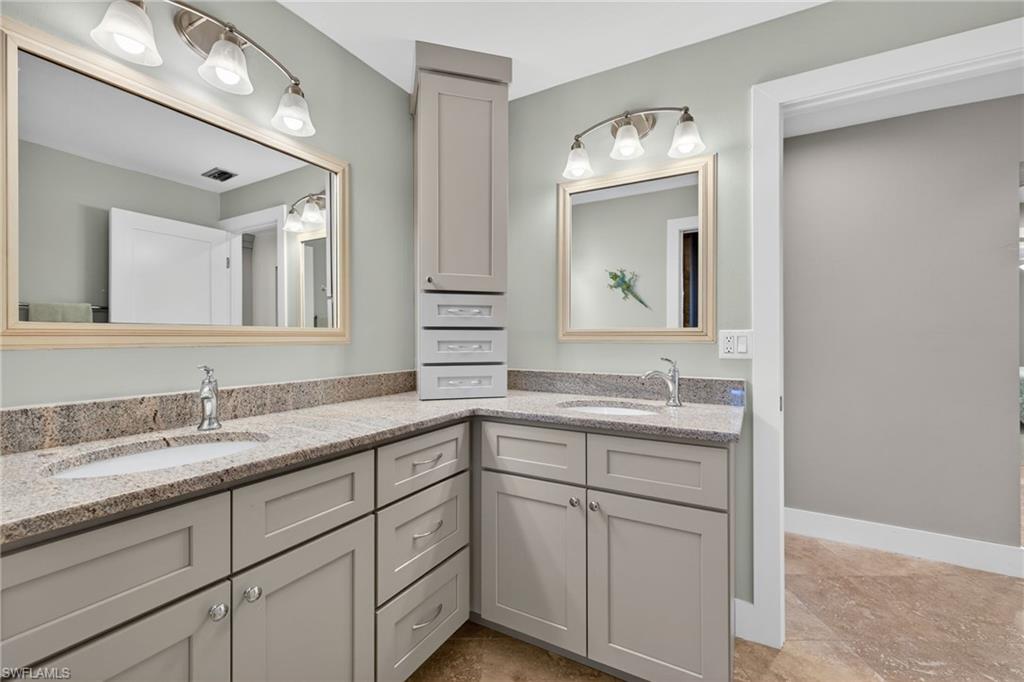 EAST ROCKS - Residential