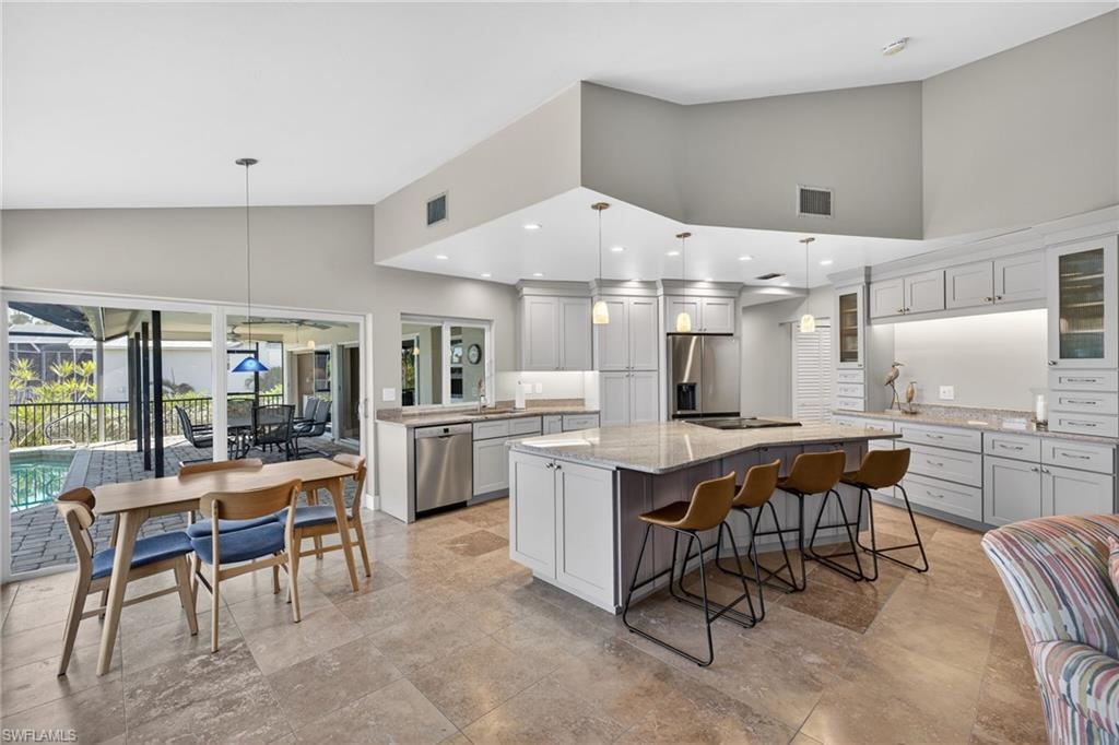 EAST ROCKS - Residential