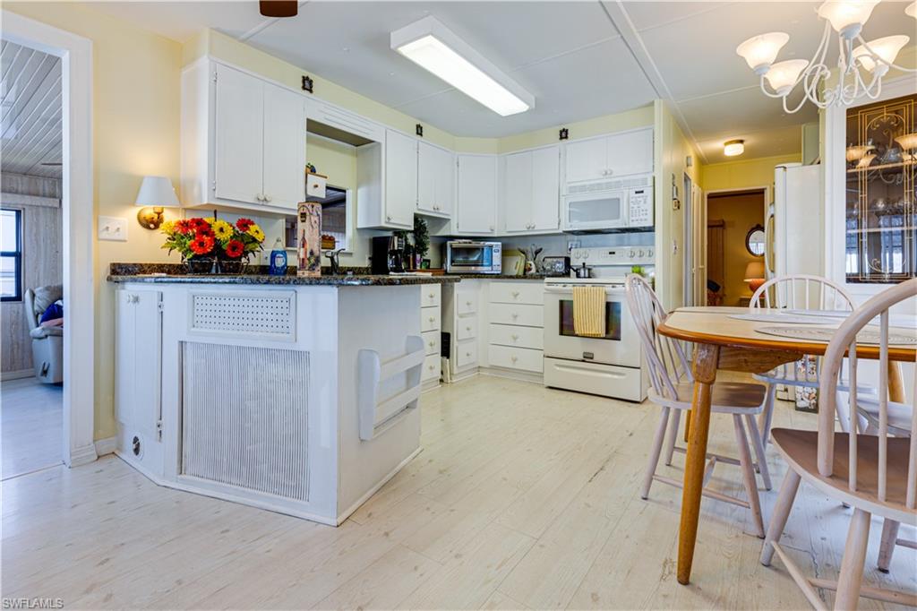 IMPERIAL WILDERNESS - Residential