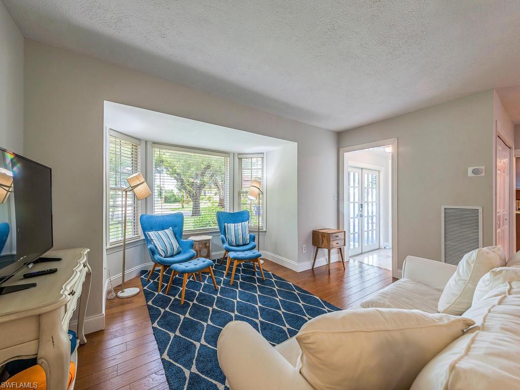 LAKE PARK - Residential