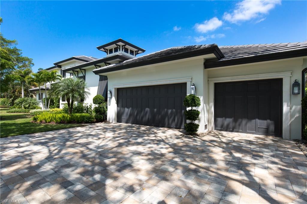 MOORINGS - Residential