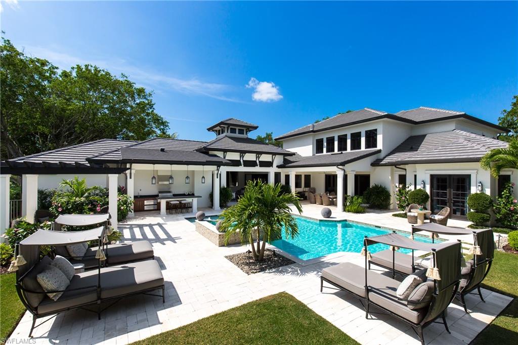 MOORINGS - Residential