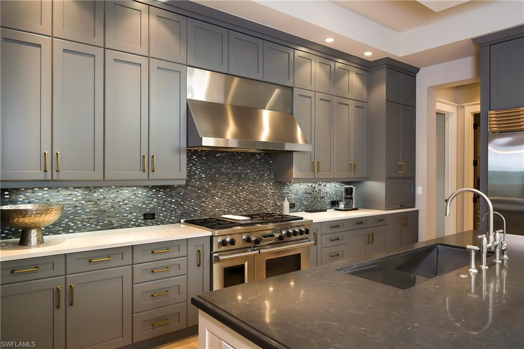 MOORINGS - Residential