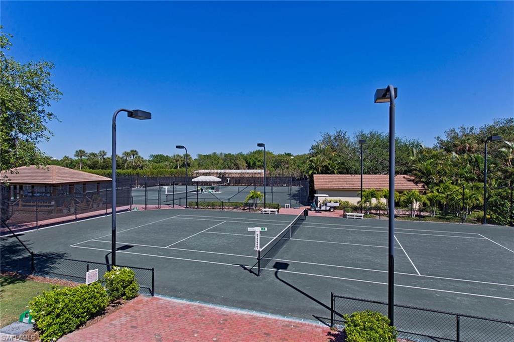 HIDEAWAY BEACH - Land