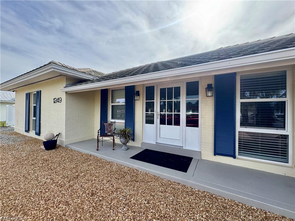 MARCO BEACH - Residential Lease