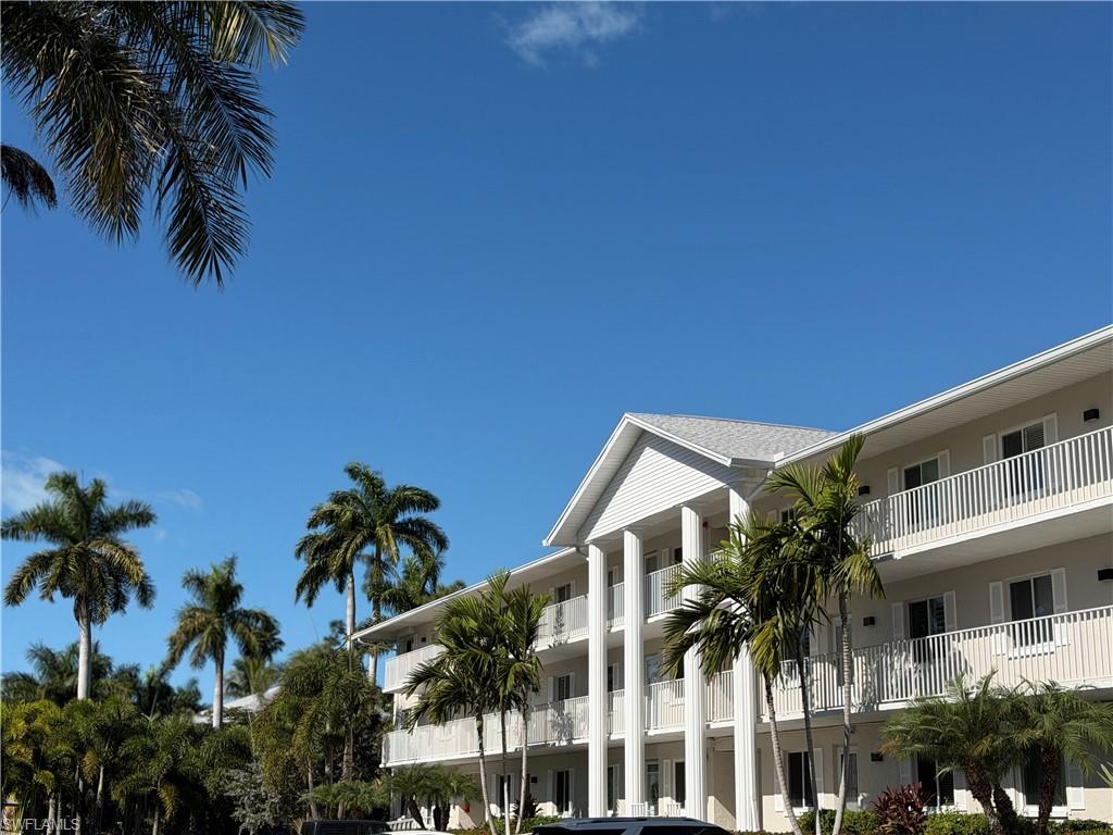 NAPLES SANDPIPER BAY CLUB - Residential
