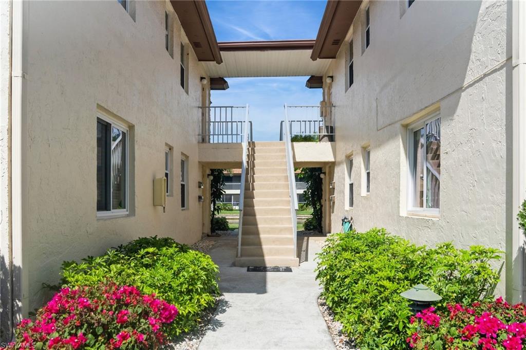 HARBOR LAKES OF NAPLES - Residential