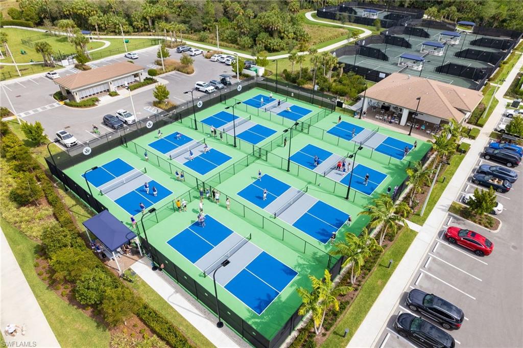 VALENCIA TRAILS - Residential