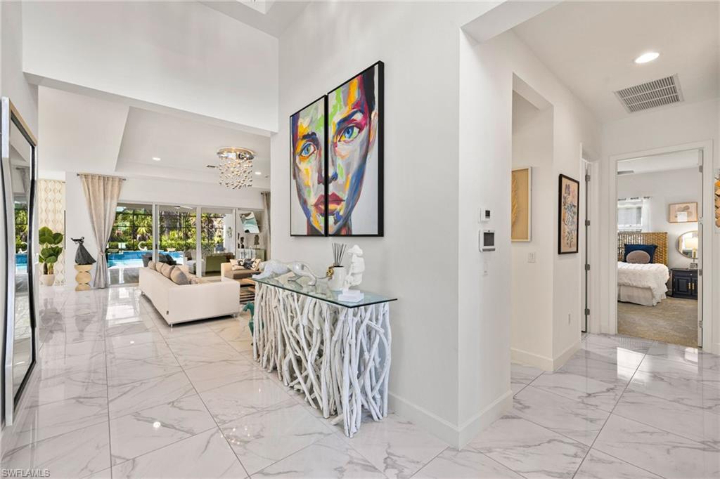 VALENCIA TRAILS - Residential