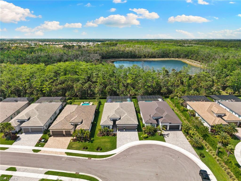 VALENCIA TRAILS - Residential