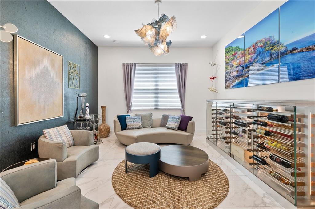 VALENCIA TRAILS - Residential