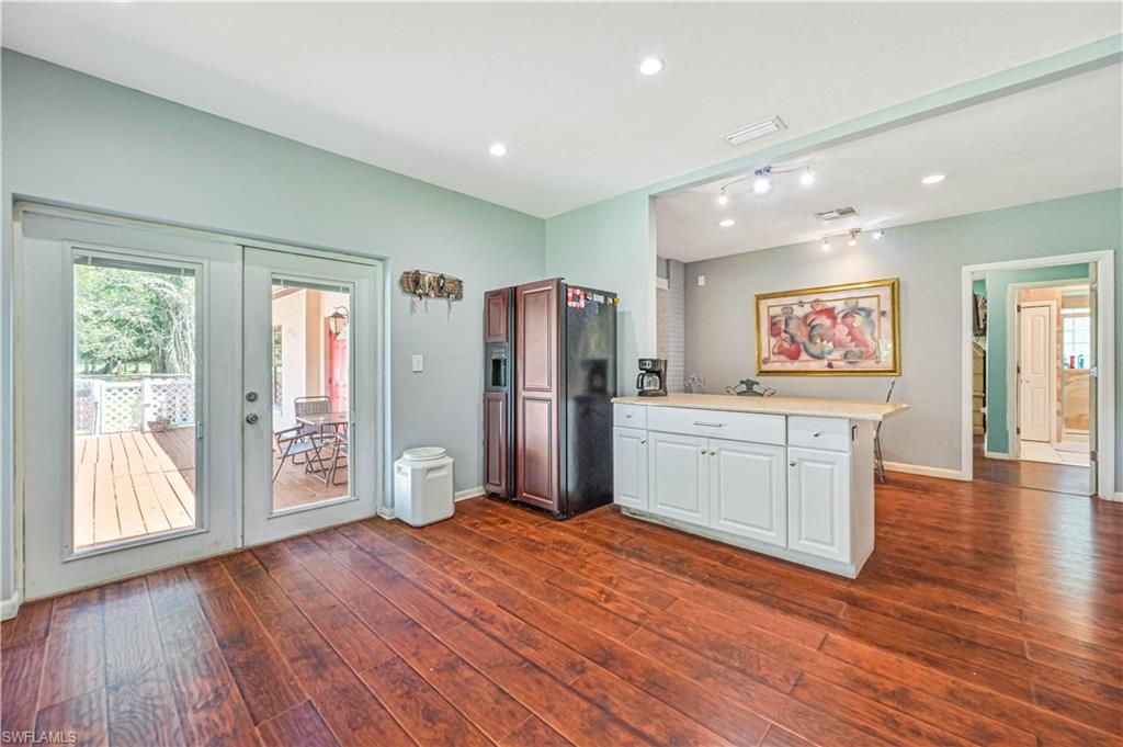 NORTH FORT MYERS PARK - Residential