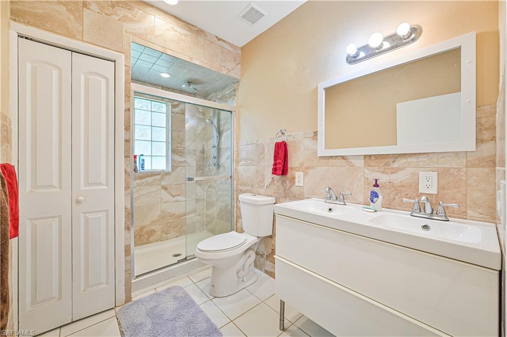 NORTH FORT MYERS PARK - Residential