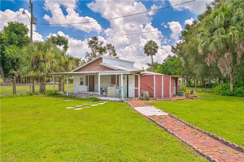 NORTH FORT MYERS PARK - Residential