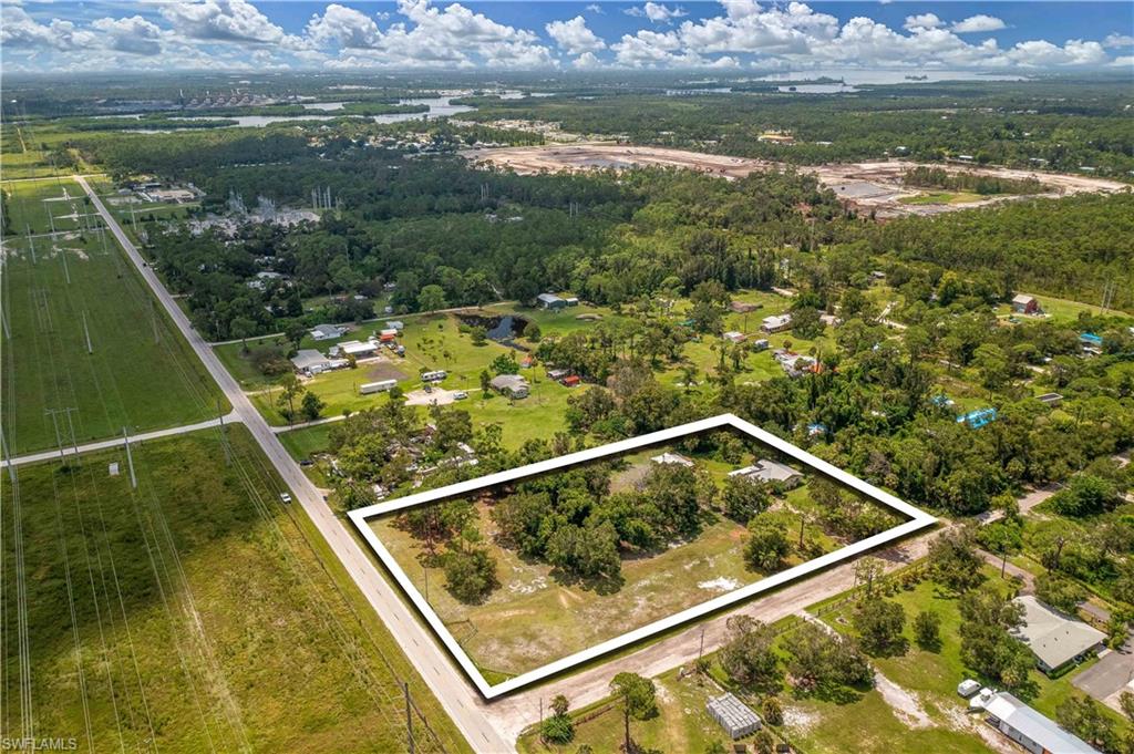 NORTH FORT MYERS PARK - Residential