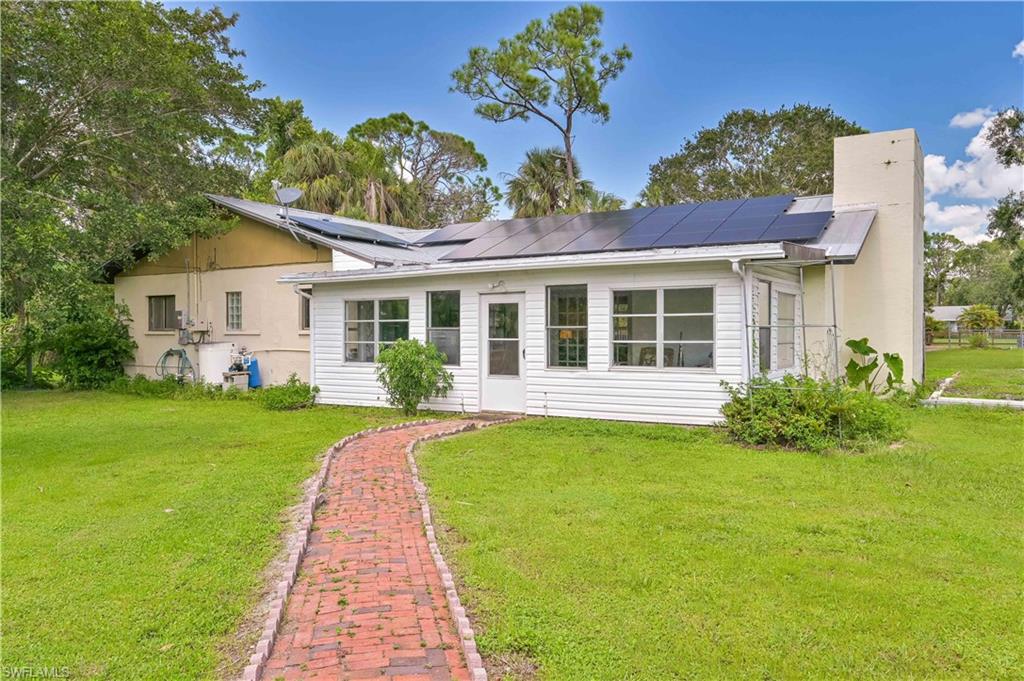 NORTH FORT MYERS PARK - Residential