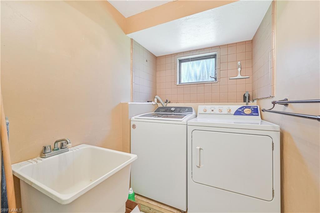 NORTH FORT MYERS PARK - Residential