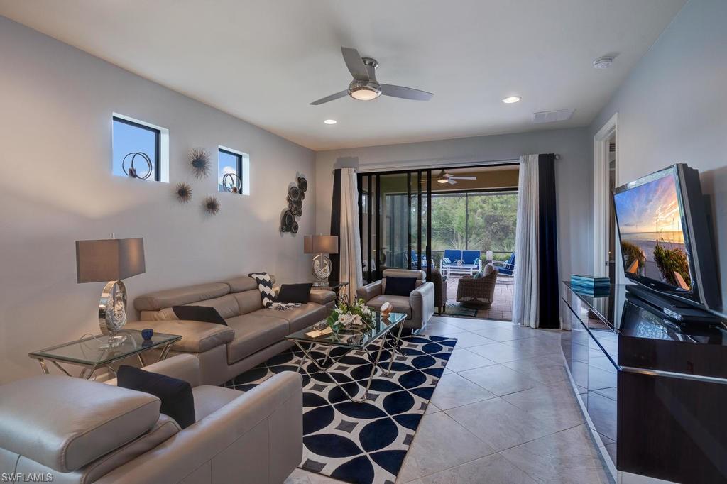 WINDING CYPRESS - Residential