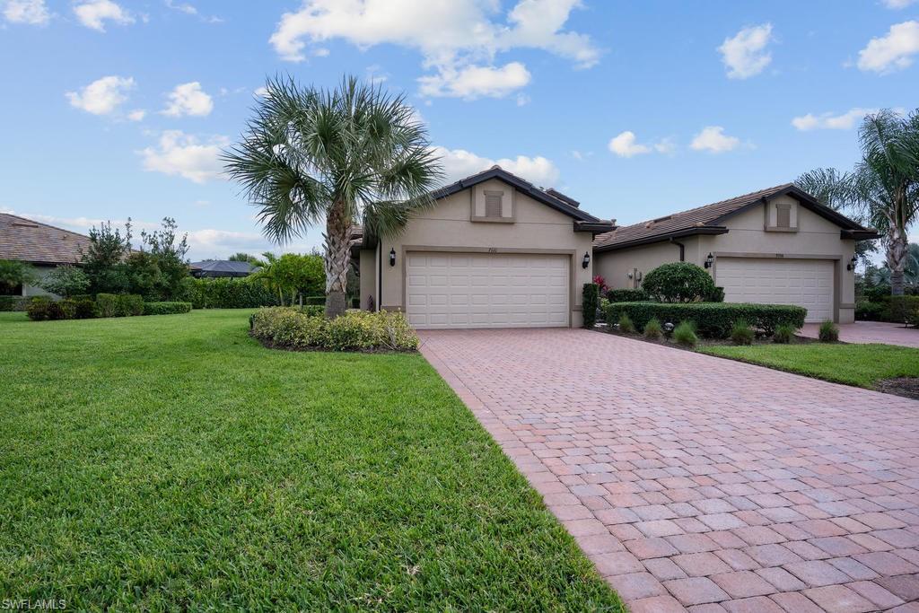 WINDING CYPRESS - Residential