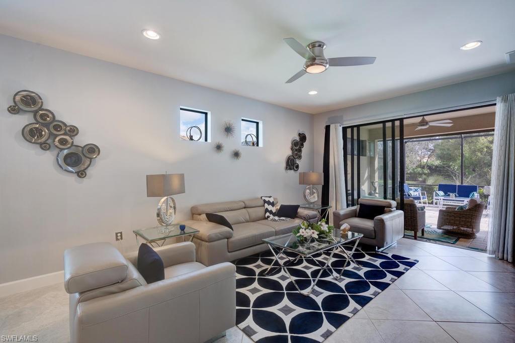 WINDING CYPRESS - Residential