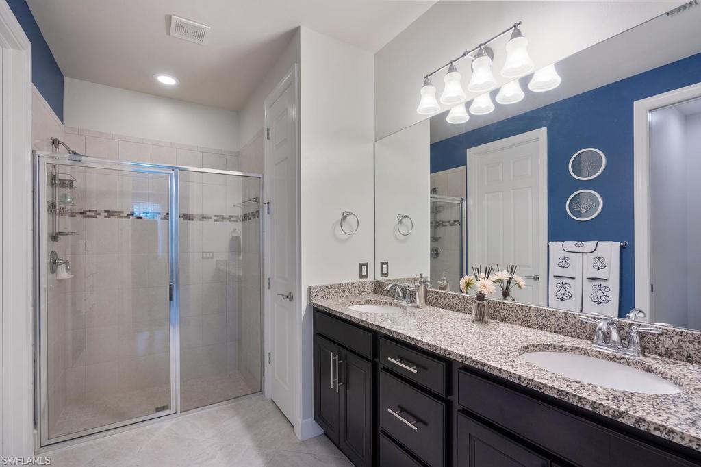 WINDING CYPRESS - Residential