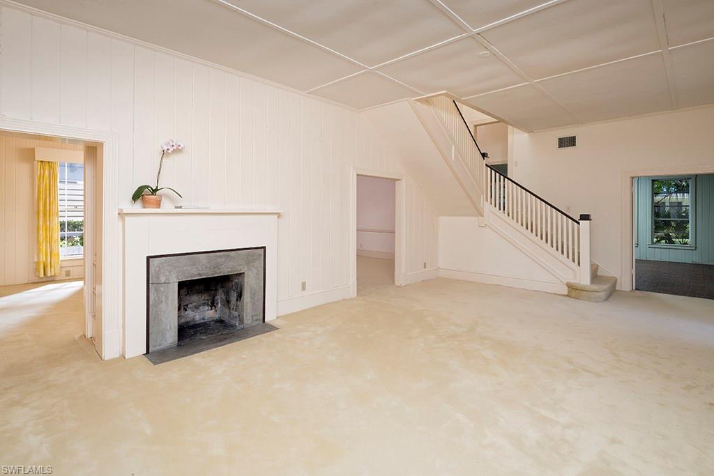 OLDE NAPLES - Residential