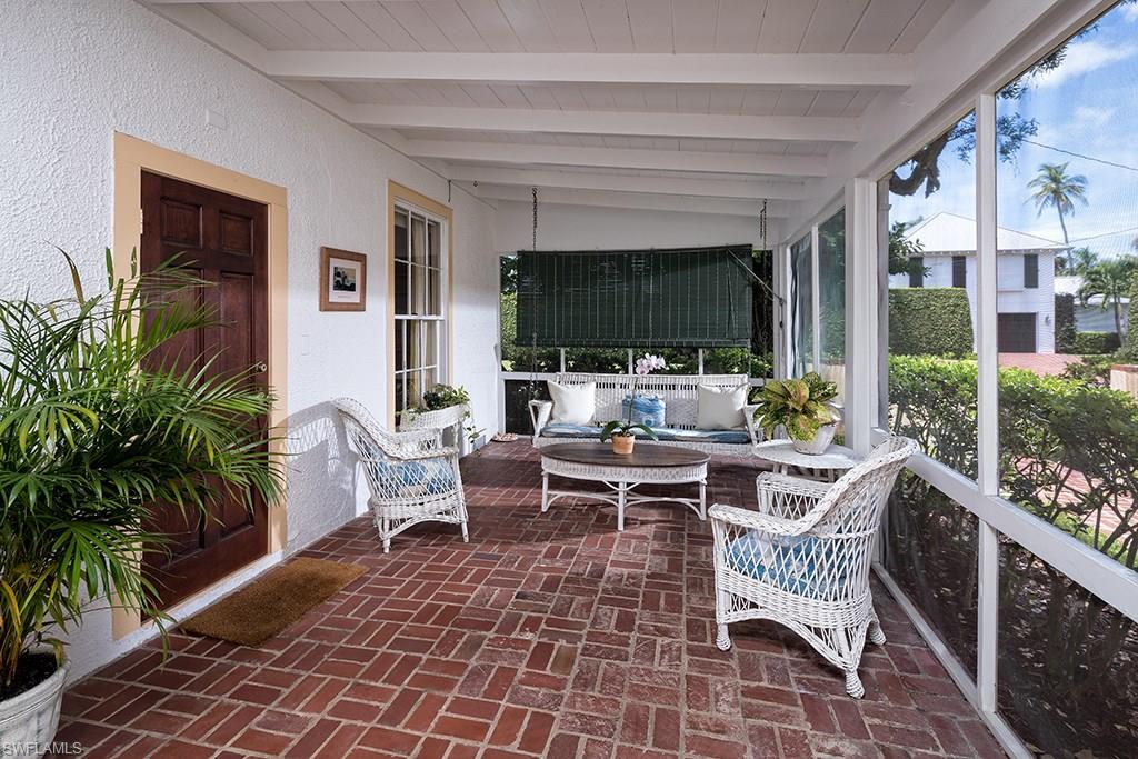 OLDE NAPLES - Residential