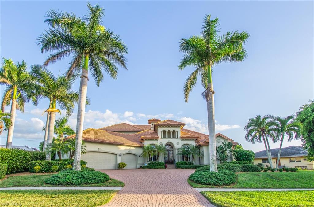 MARCO BEACH - Residential