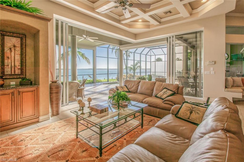 MARCO BEACH - Residential