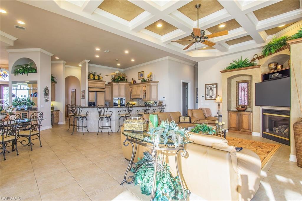 MARCO BEACH - Residential