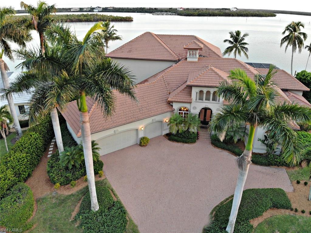 MARCO BEACH - Residential