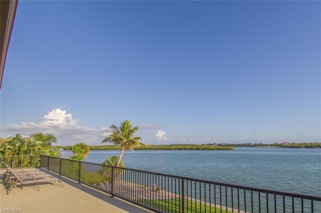 MARCO BEACH - Residential