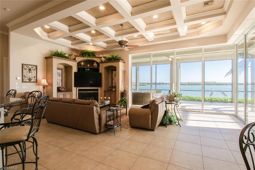 MARCO BEACH - Residential