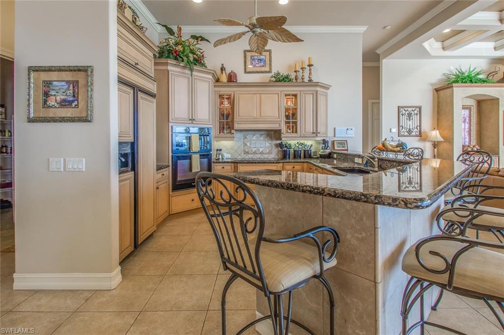 MARCO BEACH - Residential